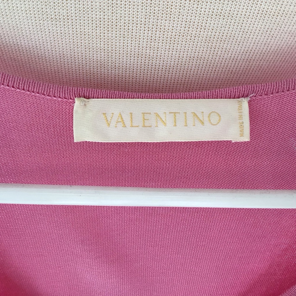Valentino Sleeveless Sweet Pink Deep Plunge V-Neck Top with Bow Accent - Picture 2 of 11